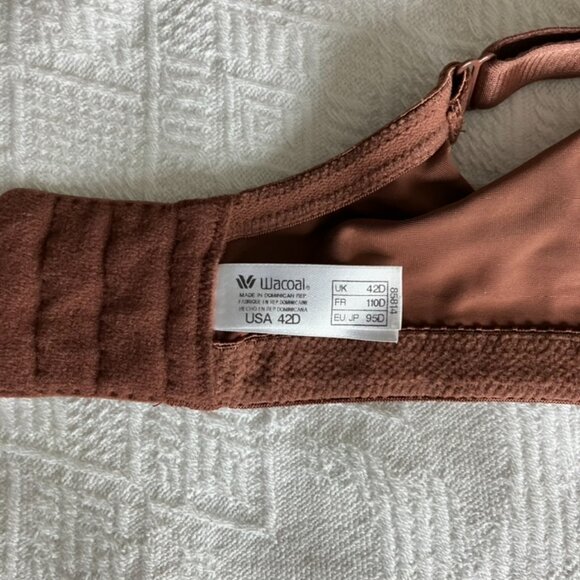 EUC Wacoal Bra 42D - Picture 4 of 5